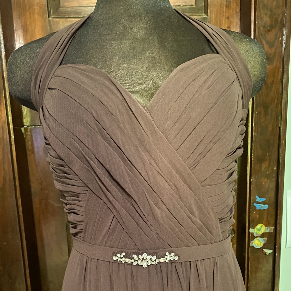 Gather and Gown  Style 573. Sz 8. NWT